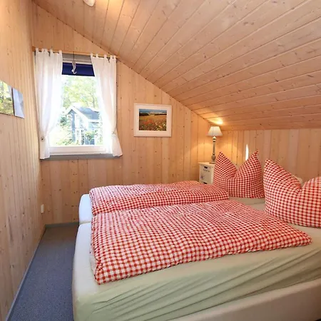 Holiday home Ferienhaus Muschel Mit Terrasse